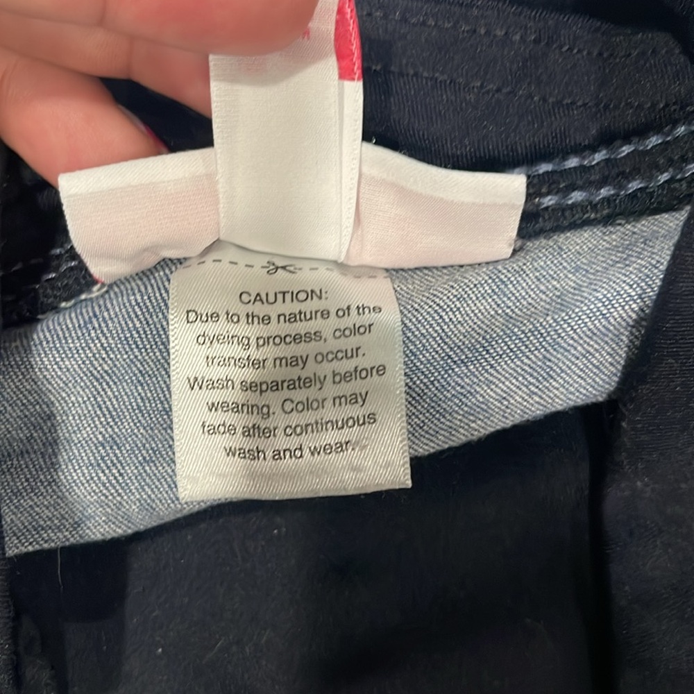 Maternity Denim Shorts - Picture 5 of 5
